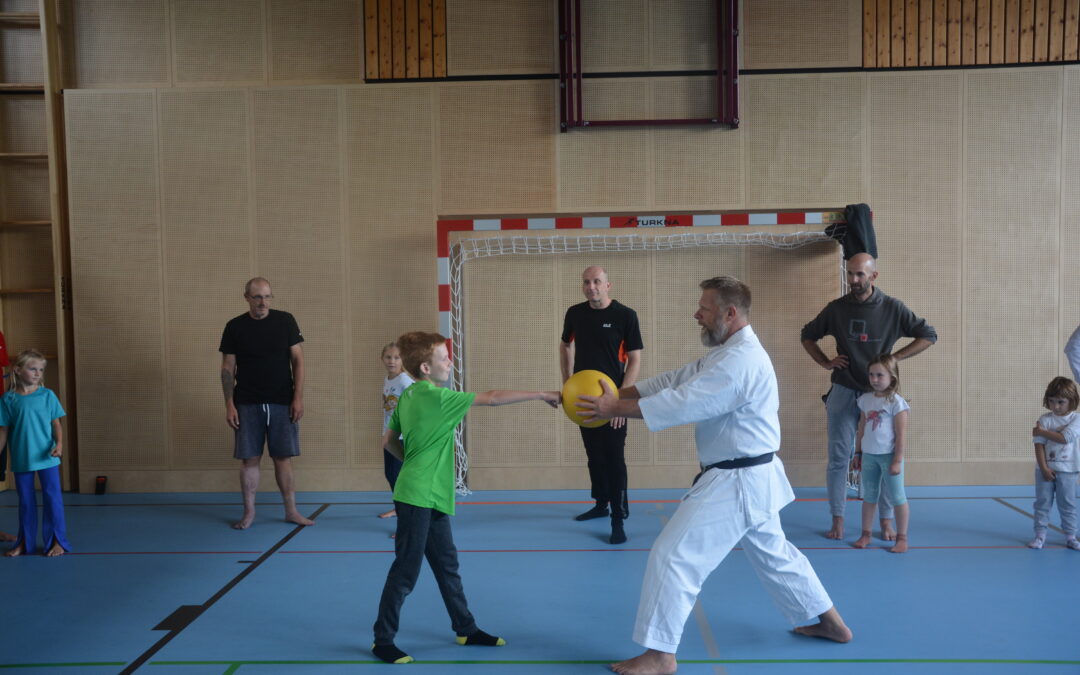 Vater sein! Karate mit dem Familienverband