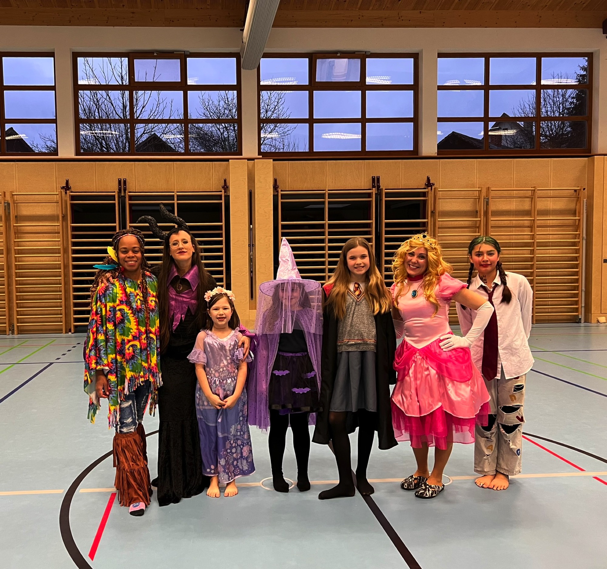 🎭🥋 Fasching bei Karate Bregenz – Krapfen, Kostüme & jede Menge Spaß! 🎭🥋